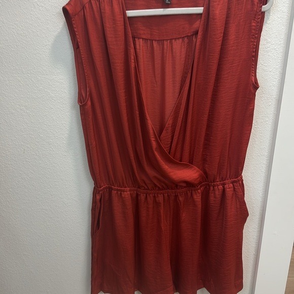 NWOT shorts romper - Picture 3 of 3